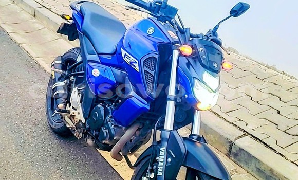 Acheter Occasion Moto Yamaha FZ Bleu à Abomey Calavi, Benin Acheter Occasion Moto Yamaha FZ Bleu à Abomey Calavi, Benin