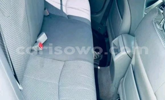 Sayi Sabo Toyota Camry White Mota in Cotonou a Benin Sayi Sabo Toyota Camry White Mota in Cotonou a Benin