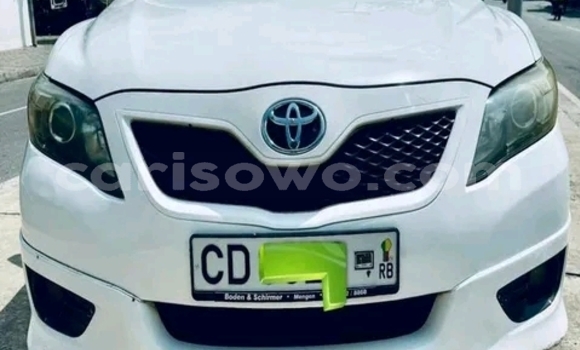 Sayi Sabo Toyota Camry White Mota in Cotonou a Benin Sayi Sabo Toyota Camry White Mota in Cotonou a Benin