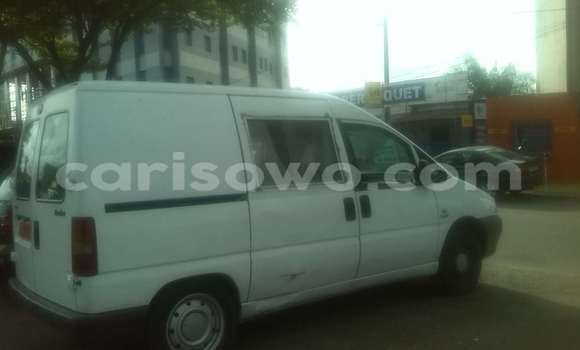 Buy Used Fiat Punto White Car in Cotonou in Benign Buy Used Fiat Punto White Car in Cotonou in Benign