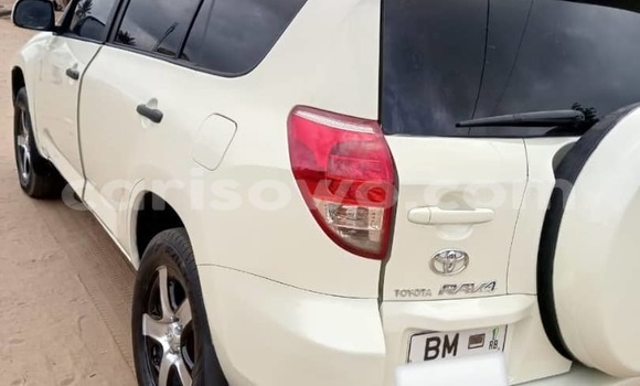 Acheter Occasion Voiture Toyota RAV4 Blanc à Cotonou, Benin