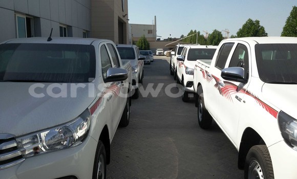 Acheter Neuf Voiture Toyota Hilux Blanc à Cotonou, Benin Acheter Neuf Voiture Toyota Hilux Blanc à Cotonou, Benin