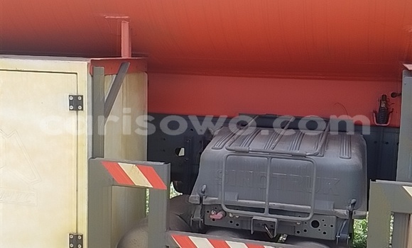 Ra Tuntun Man Silent Miiran Ọkọ̀ akẹ́rù ńlá in Cotonou ni Benin Ra Tuntun Man Silent Miiran Ọkọ̀ akẹ́rù ńlá in Cotonou ni Benin