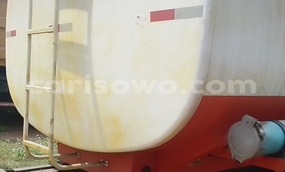 Ra Tuntun Man Silent Miiran Ọkọ̀ akẹ́rù ńlá in Cotonou ni Benin Ra Tuntun Man Silent Miiran Ọkọ̀ akẹ́rù ńlá in Cotonou ni Benin