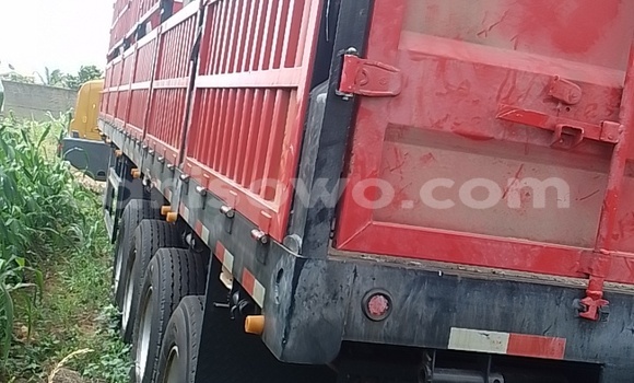 Ra Tuntun Scania Irizar Red Ọkọ̀ akẹ́rù ńlá in Cotonou ni Benin Ra Tuntun Scania Irizar Red Ọkọ̀ akẹ́rù ńlá in Cotonou ni Benin
