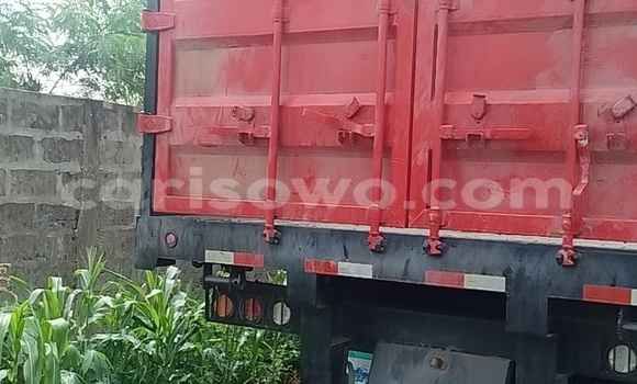 Ra Tuntun Scania Irizar Red Ọkọ̀ akẹ́rù ńlá in Cotonou ni Benin Ra Tuntun Scania Irizar Red Ọkọ̀ akẹ́rù ńlá in Cotonou ni Benin