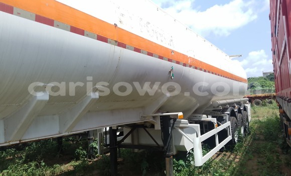 Acheter Neuf Utilitaire Renault Trafic Blanc à Cotonou, Benin Acheter Neuf Utilitaire Renault Trafic Blanc à Cotonou, Benin