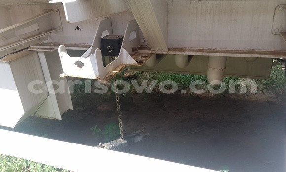 Acheter Neuf Utilitaire Renault Trafic Blanc à Cotonou, Benin Acheter Neuf Utilitaire Renault Trafic Blanc à Cotonou, Benin