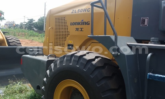 Acheter Neuf Utilitaire Komatsu D31S Autre à Cotonou, Benin Acheter Neuf Utilitaire Komatsu D31S Autre à Cotonou, Benin