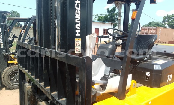 Acheter Neuf Utilitaire Caterpillar 120 Autre à Cotonou, Benin Acheter Neuf Utilitaire Caterpillar 120 Autre à Cotonou, Benin