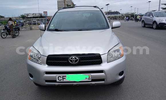 Ra Àlòkù Toyota RAV4 Silver Ọkọ̀ in Cotonou ni Benin