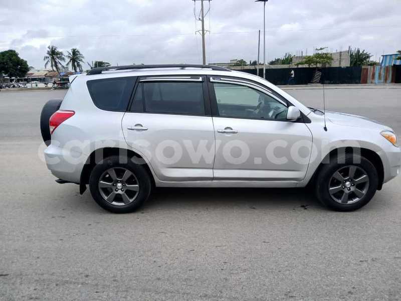 Big with watermark toyota rav4 benin cotonou 21285