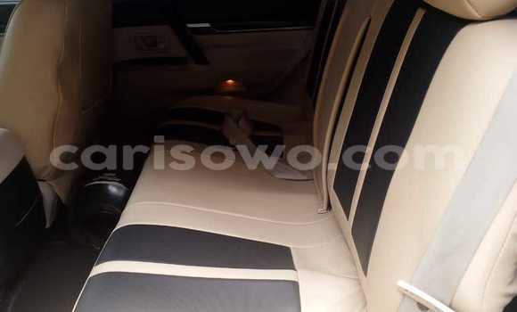 Ra Àlòkù Mitsubishi Pajero Silver Ọkọ̀ in Cotonou ni Benin Ra Àlòkù Mitsubishi Pajero Silver Ọkọ̀ in Cotonou ni Benin