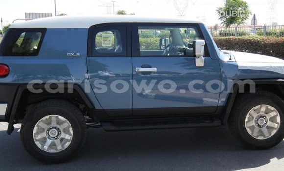 Sayi Imported Toyota FJ Cruiser Blue Mota in Import - Dubai a Benin Sayi Imported Toyota FJ Cruiser Blue Mota in Import - Dubai a Benin
