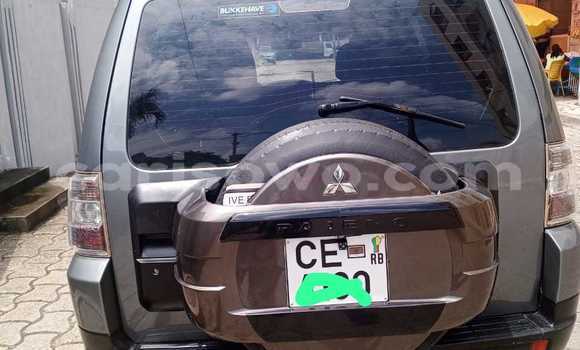 Ra Àlòkù Mitsubishi Pajero Silver Ọkọ̀ in Cotonou ni Benin Ra Àlòkù Mitsubishi Pajero Silver Ọkọ̀ in Cotonou ni Benin