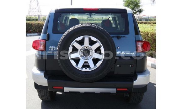 Sayi Imported Toyota FJ Cruiser Blue Mota in Import - Dubai a Benin Sayi Imported Toyota FJ Cruiser Blue Mota in Import - Dubai a Benin