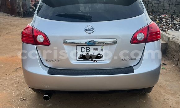 Sayi Na hannu Nissan Rogue Azurfa Mota in Cotonou a Benin Sayi Na hannu Nissan Rogue Azurfa Mota in Cotonou a Benin