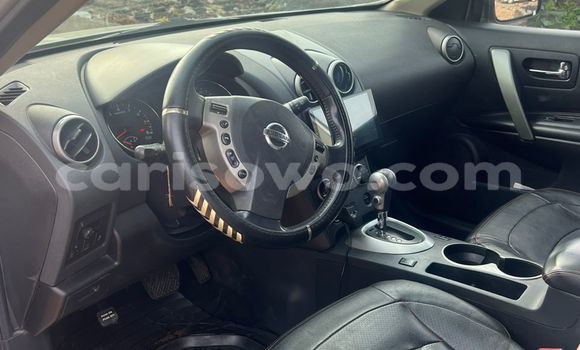 Sayi Na hannu Nissan Rogue Azurfa Mota in Cotonou a Benin Sayi Na hannu Nissan Rogue Azurfa Mota in Cotonou a Benin