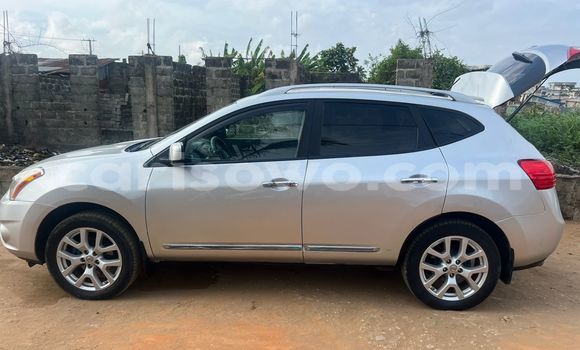 Sayi Na hannu Nissan Rogue Azurfa Mota in Cotonou a Benin Sayi Na hannu Nissan Rogue Azurfa Mota in Cotonou a Benin