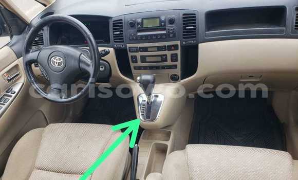 Ra Àlòkù Toyota Corolla Verso Silver Ọkọ̀ in Cotonou ni Benin Ra Àlòkù Toyota Corolla Verso Silver Ọkọ̀ in Cotonou ni Benin