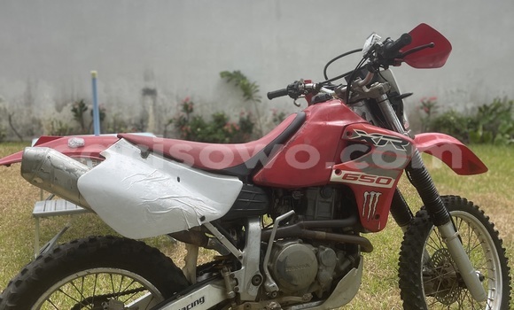 Acheter Occasion Moto Honda XR Rouge à Cotonou, Benin Acheter Occasion Moto Honda XR Rouge à Cotonou, Benin