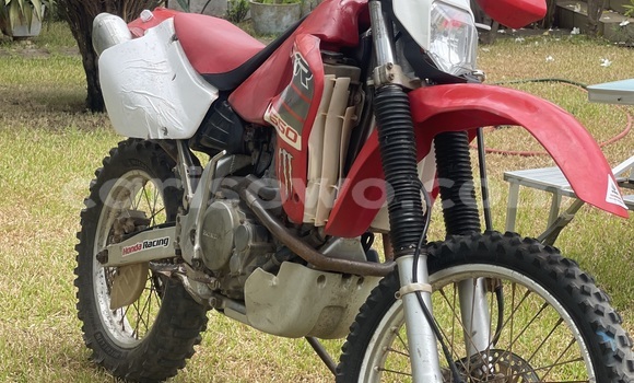 Acheter Occasion Moto Honda XR Rouge à Cotonou, Benin Acheter Occasion Moto Honda XR Rouge à Cotonou, Benin