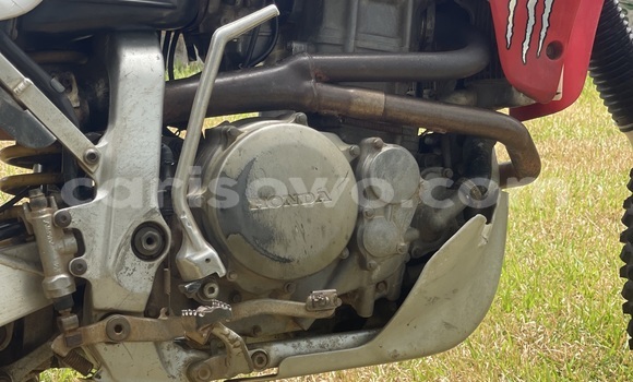 Acheter Occasion Moto Honda XR Rouge à Cotonou, Benin Acheter Occasion Moto Honda XR Rouge à Cotonou, Benin