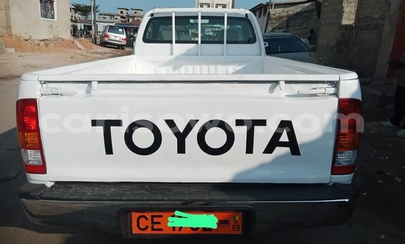 Buy Used Toyota Hilux White Car in Cotonou in Benign Buy Used Toyota Hilux White Car in Cotonou in Benign