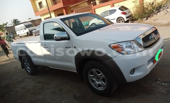 Buy Used Toyota Hilux White Car in Cotonou in Benign Buy Used Toyota Hilux White Car in Cotonou in Benign