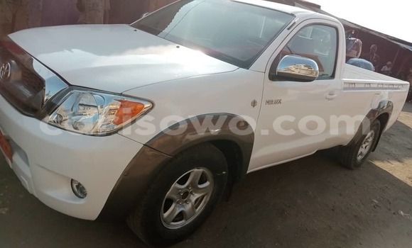 Buy Used Toyota Hilux White Car in Cotonou in Benign Buy Used Toyota Hilux White Car in Cotonou in Benign