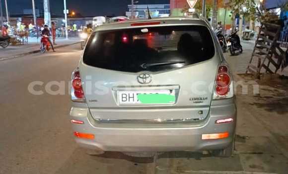 Ra Àlòkù Toyota Corolla Verso Silver Ọkọ̀ in Cotonou ni Benin Ra Àlòkù Toyota Corolla Verso Silver Ọkọ̀ in Cotonou ni Benin