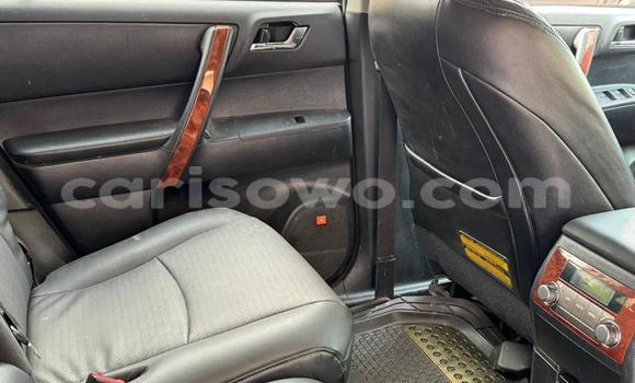 Acheter Occasion Voiture Toyota Highlander Bleu à Cotonou, Benin Acheter Occasion Voiture Toyota Highlander Bleu à Cotonou, Benin