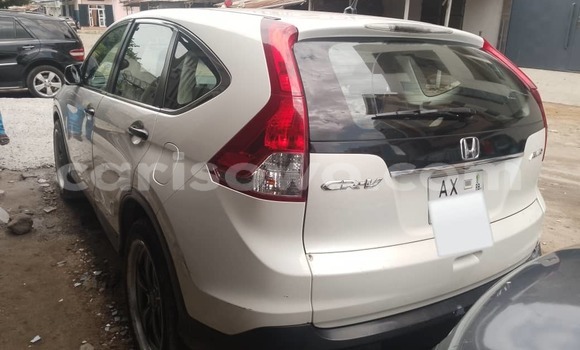 Buy Used Honda CR–V White Car in Cotonou in Benign