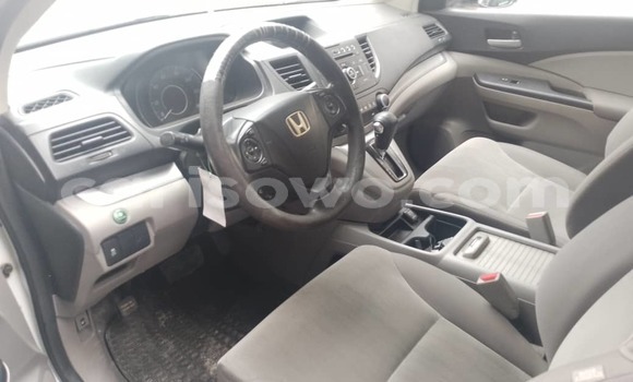 Ra Àlòkù Honda CR–V funfun Ọkọ̀ in Cotonou ni Benin Ra Àlòkù Honda CR–V funfun Ọkọ̀ in Cotonou ni Benin