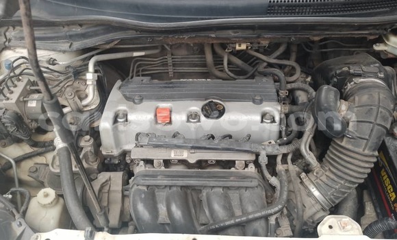 Ra Àlòkù Honda CR–V funfun Ọkọ̀ in Cotonou ni Benin Ra Àlòkù Honda CR–V funfun Ọkọ̀ in Cotonou ni Benin