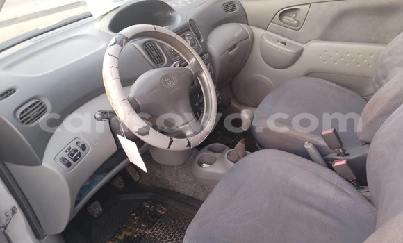 Ra Àlòkù Toyota Yaris Verso Silver Ọkọ̀ in Cotonou ni Benin Ra Àlòkù Toyota Yaris Verso Silver Ọkọ̀ in Cotonou ni Benin