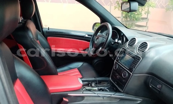 Ra Àlòkù Mercedes-Benz ML–Class Black Ọkọ̀ in Cotonou ni Benin Ra Àlòkù Mercedes-Benz ML–Class Black Ọkọ̀ in Cotonou ni Benin