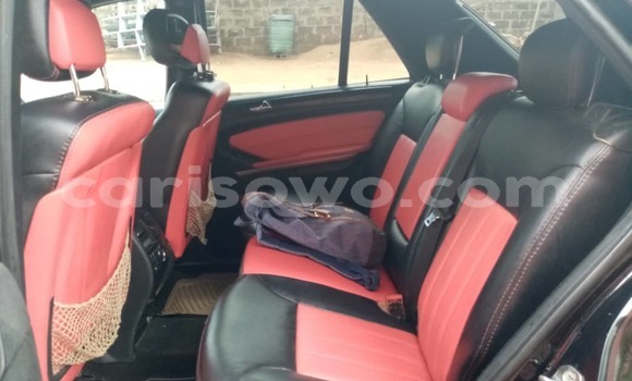 Ra Àlòkù Mercedes-Benz ML–Class Black Ọkọ̀ in Cotonou ni Benin Ra Àlòkù Mercedes-Benz ML–Class Black Ọkọ̀ in Cotonou ni Benin