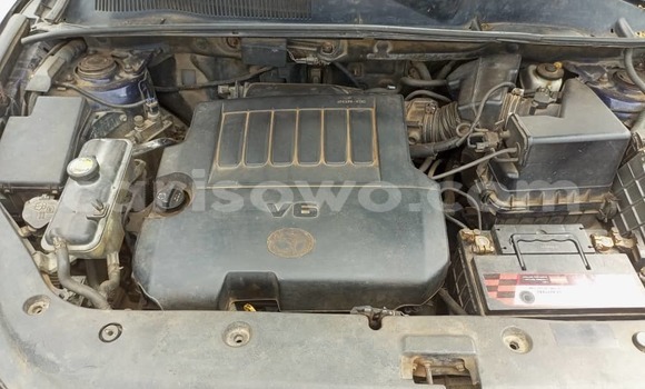 Sayi Na hannu Toyota RAV4 Black Mota in Cotonou a Benin Sayi Na hannu Toyota RAV4 Black Mota in Cotonou a Benin