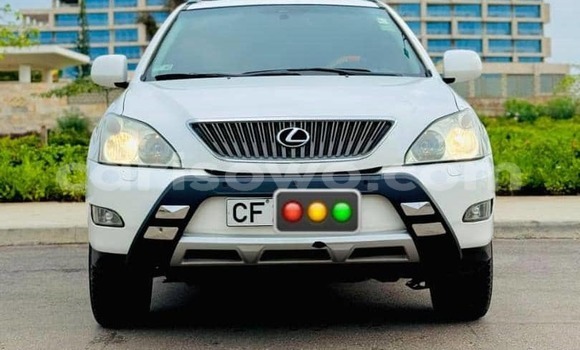 Acheter Occasion Voiture Lexus RX 330 Blanc à Abomey Calavi, Benin Acheter Occasion Voiture Lexus RX 330 Blanc à Abomey Calavi, Benin