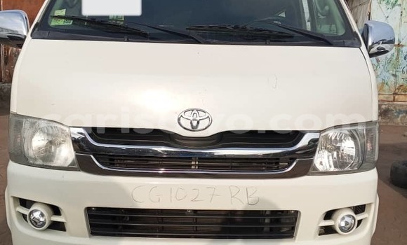 Acheter Occasion Voiture Toyota Hiace Blanc à Cotonou, Benin