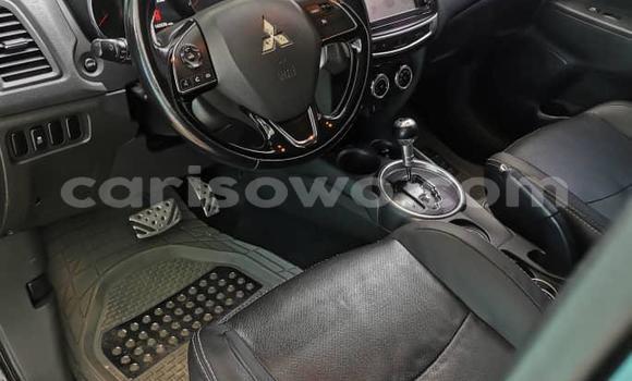 Acheter Occasion Voiture Mitsubishi Outlander Noir à Cotonou, Benin Acheter Occasion Voiture Mitsubishi Outlander Noir à Cotonou, Benin