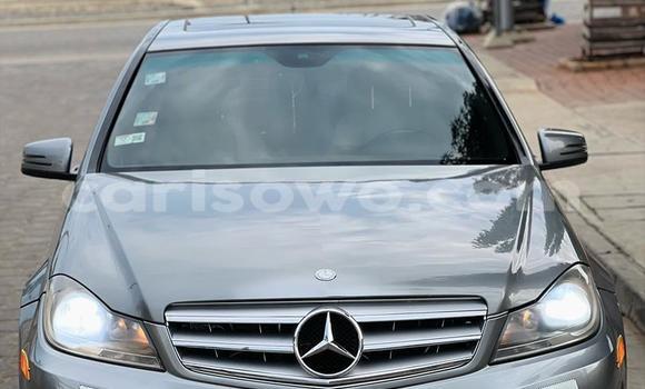 Sayi Na hannu Mercedes-Benz C–Class Azurfa Mota in Cotonou a Benin Sayi Na hannu Mercedes-Benz C–Class Azurfa Mota in Cotonou a Benin