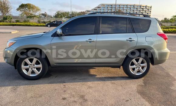 Acheter Occasion Voiture Toyota RAV4 Vert à Cotonou, Benin Acheter Occasion Voiture Toyota RAV4 Vert à Cotonou, Benin
