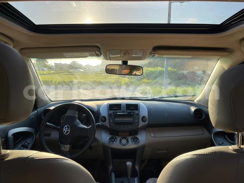 Big with watermark toyota rav4 benin cotonou 21373