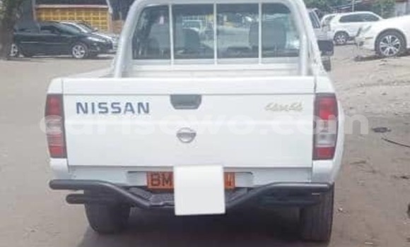 Sayi Na hannu Nissan Hardbody White Mota in Cotonou a Benin Sayi Na hannu Nissan Hardbody White Mota in Cotonou a Benin