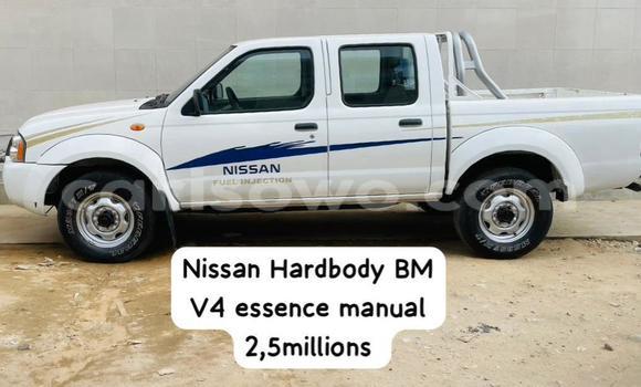Sayi Na hannu Nissan Hardbody White Mota in Cotonou a Benin Sayi Na hannu Nissan Hardbody White Mota in Cotonou a Benin