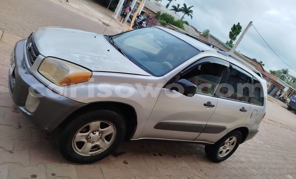 Ra Àlòkù Toyota RAV4 Silver Ọkọ̀ in Cotonou ni Benin Ra Àlòkù Toyota RAV4 Silver Ọkọ̀ in Cotonou ni Benin