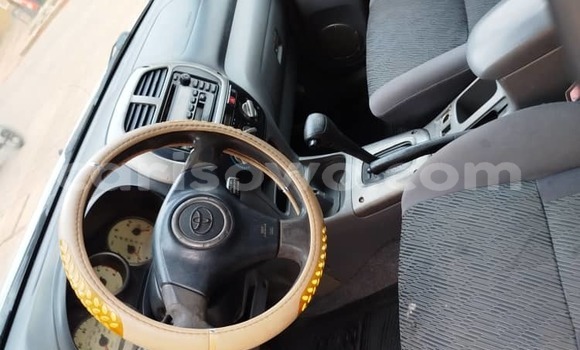 Ra Àlòkù Toyota RAV4 Silver Ọkọ̀ in Cotonou ni Benin Ra Àlòkù Toyota RAV4 Silver Ọkọ̀ in Cotonou ni Benin