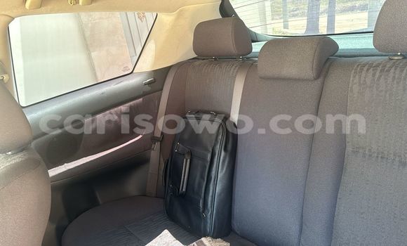 Acheter Occasion Voiture Toyota Corolla Vert à Cotonou, Benin Acheter Occasion Voiture Toyota Corolla Vert à Cotonou, Benin